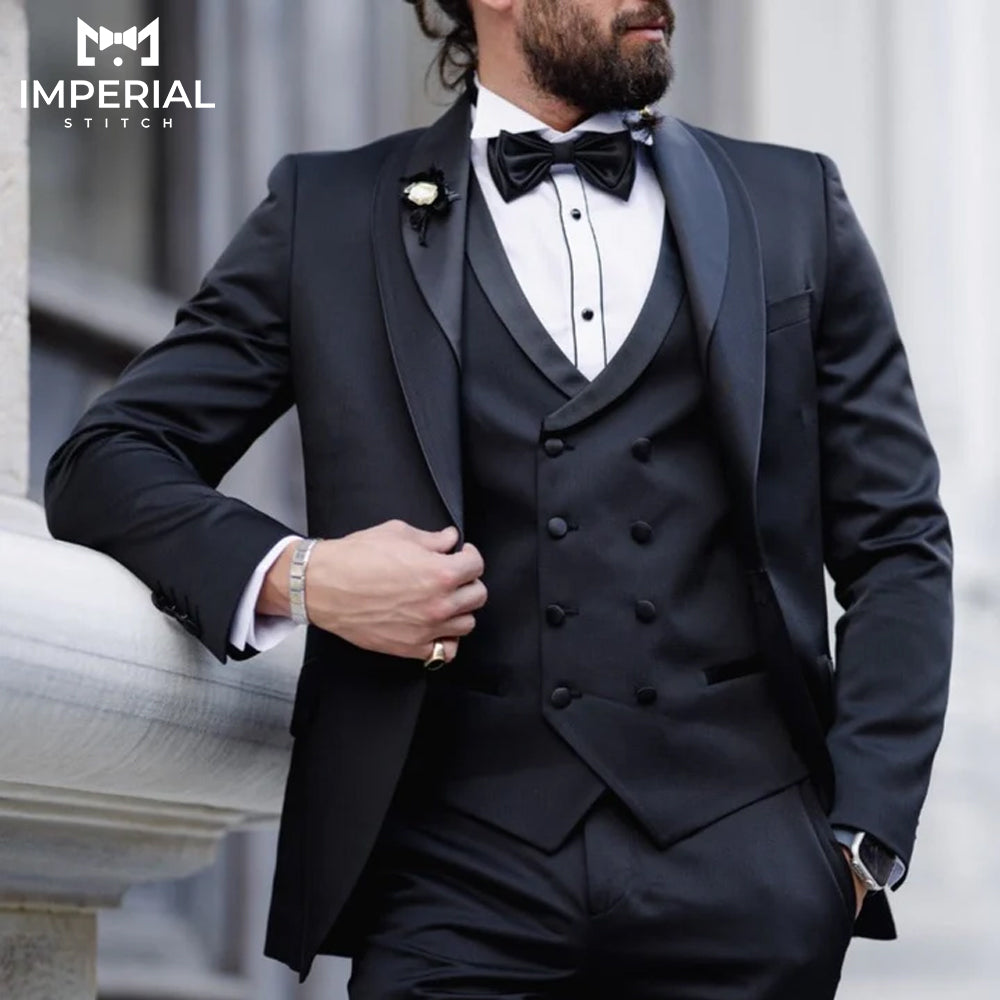 Classy Velvet Blue Three-Piece Suit for Men - Luxurious Wedding Attire