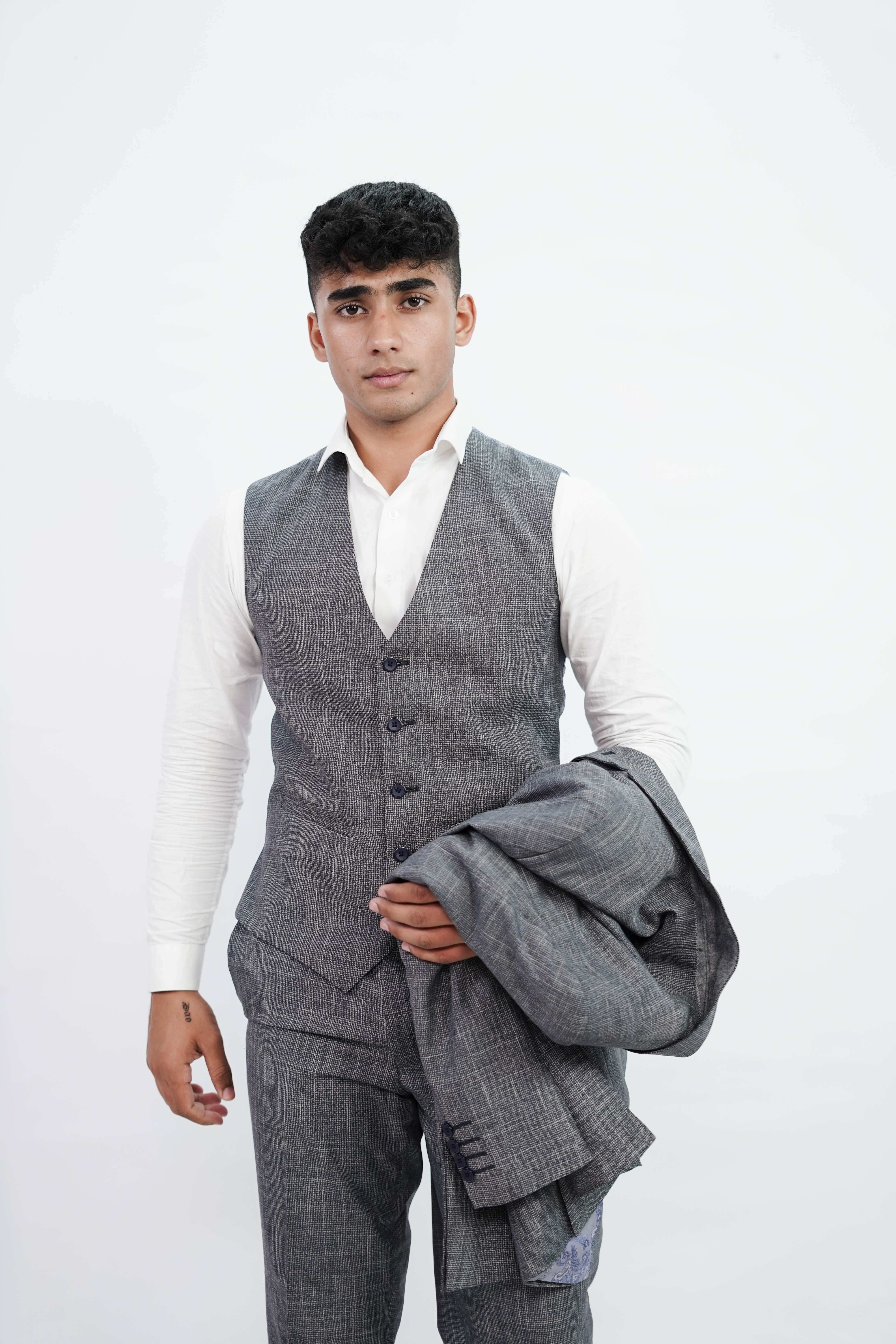 3-Piece Men Grey suit- High-End Formalwear for Every wedding - Imperial Stitch