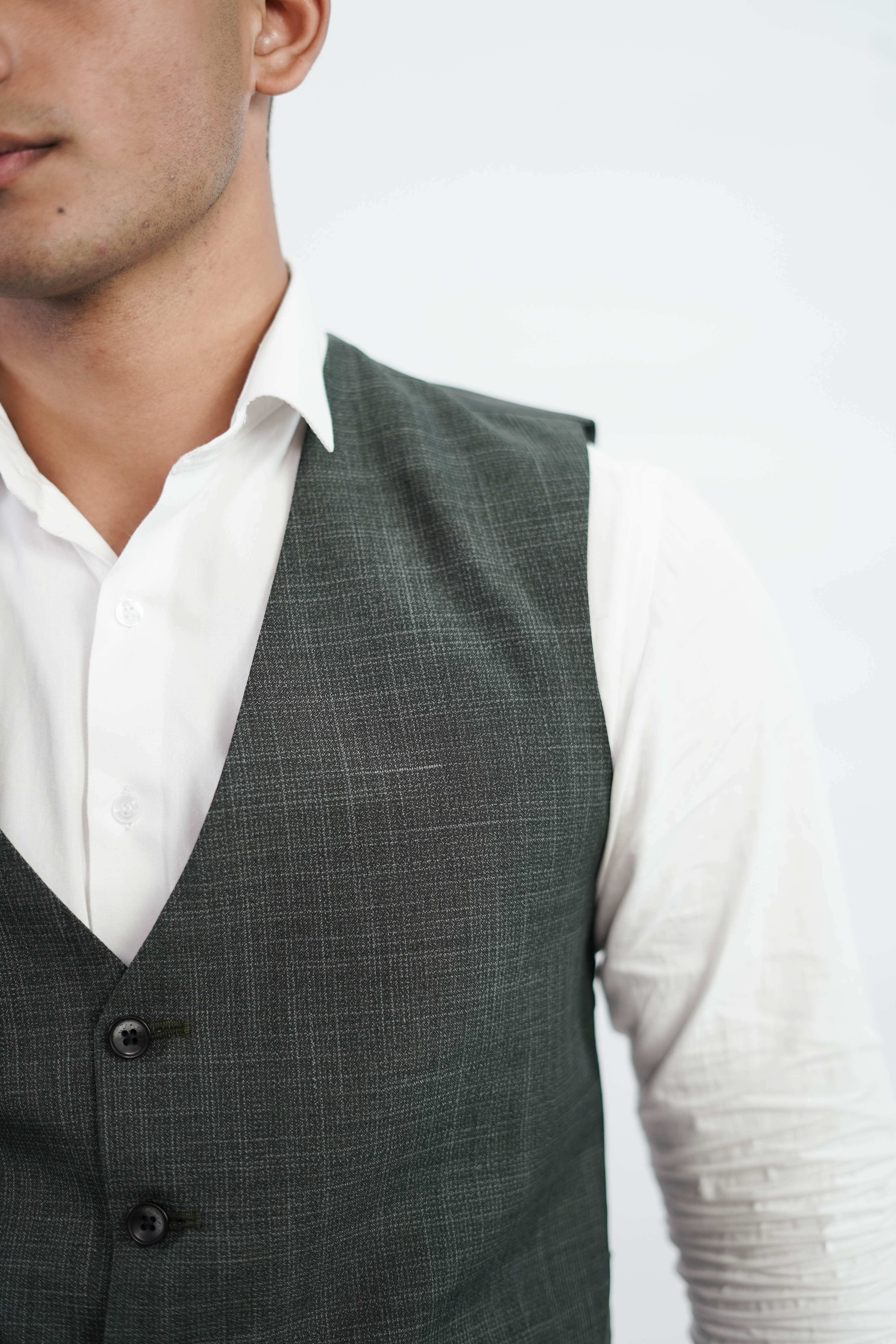 3-Piece Men Charcoal grey suit- Custom Fit High-End Formalwear for Every Occasion - Imperial Stitch
