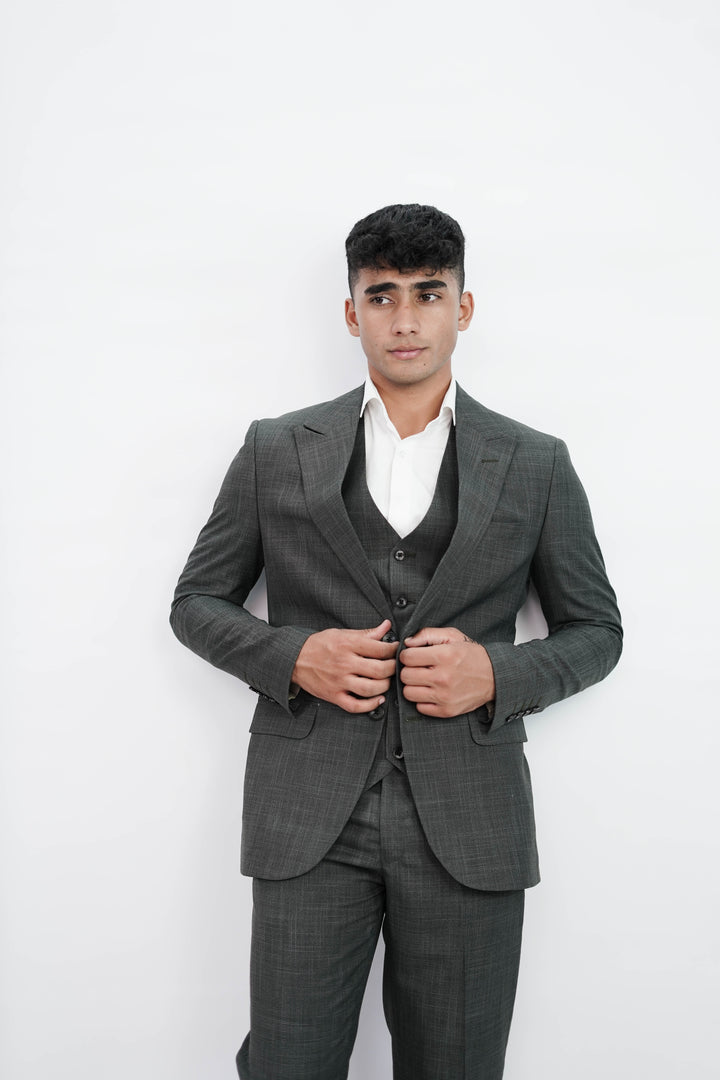 3-Piece Men Charcoal grey suit- Custom Fit High-End Formalwear for Every Occasion - Imperial Stitch