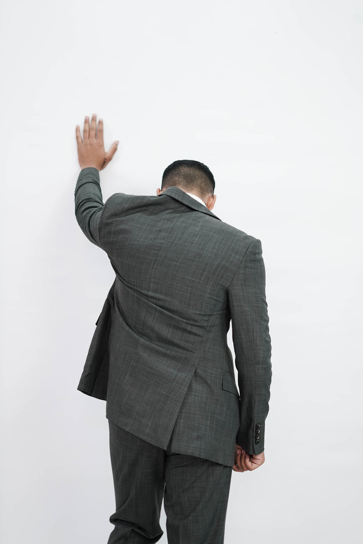 3-Piece Men Charcoal grey suit- Custom Fit High-End Formalwear for Every Occasion - Imperial Stitch