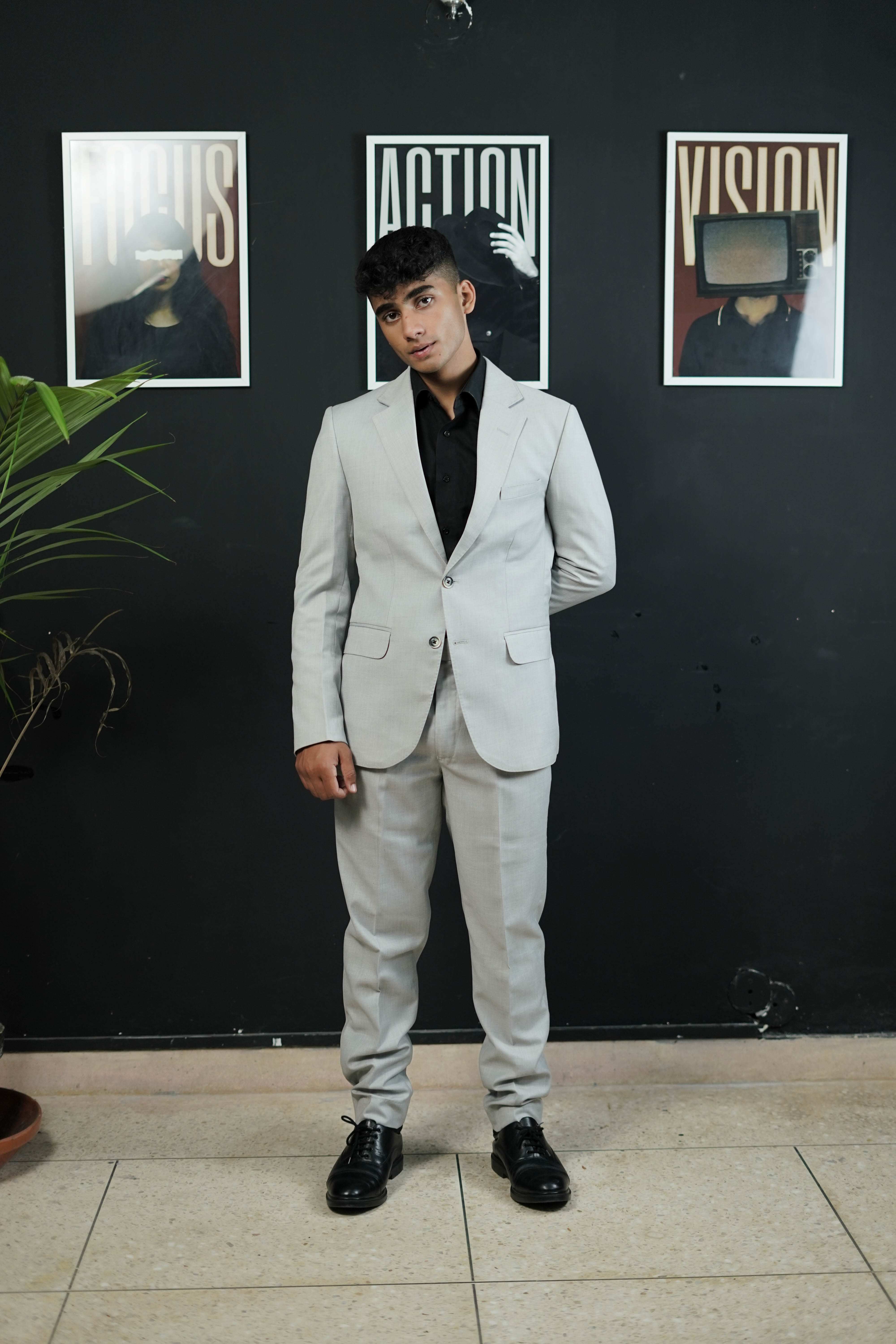 3-Piece Men Grey suit- Custom Fit High-End Formalwear for Every Occasion - Imperial Stitch