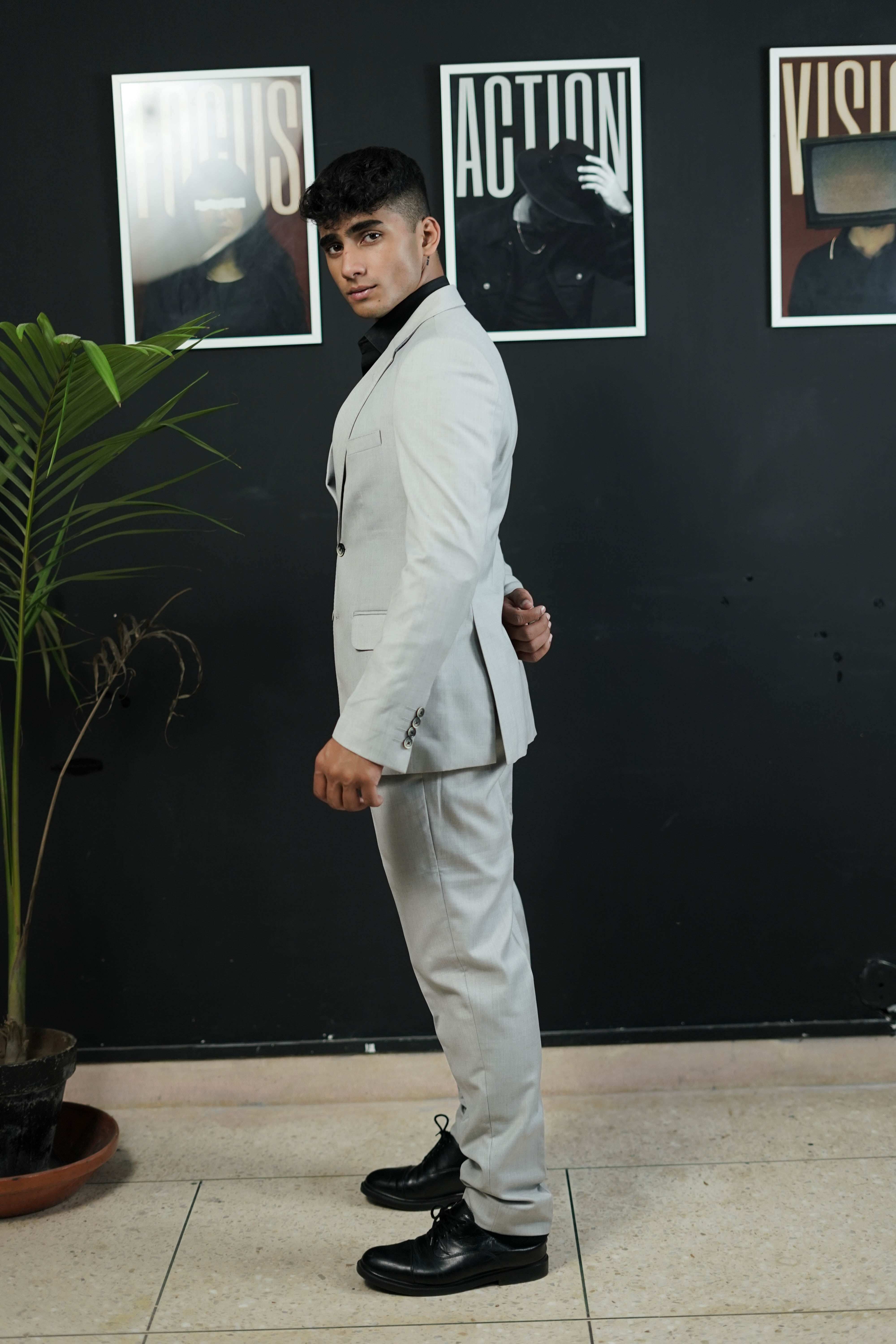 3-Piece Men Grey suit- Custom Fit High-End Formalwear for Every Occasion - Imperial Stitch