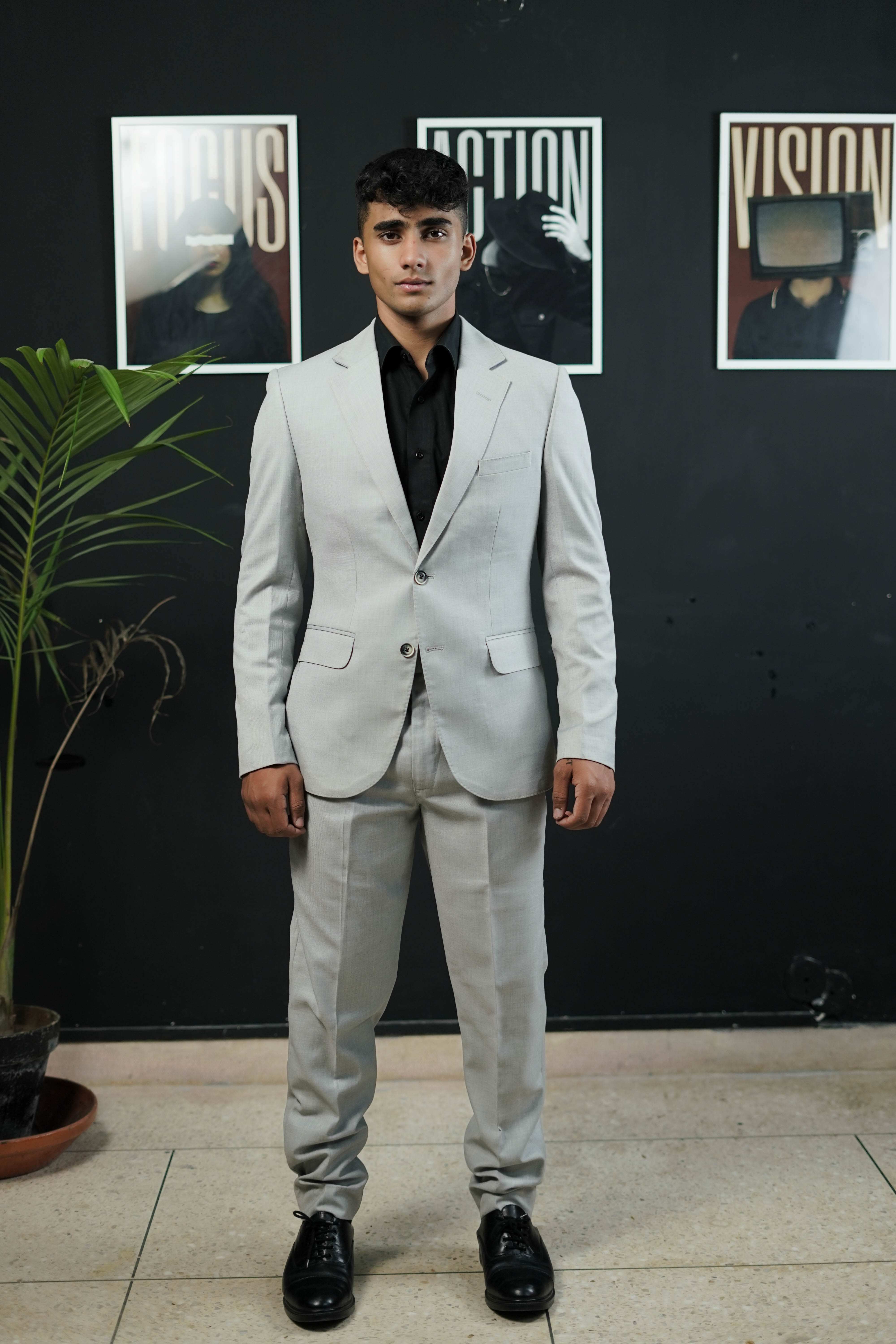 3-Piece Men Grey suit- Custom Fit High-End Formalwear for Every Occasion - Imperial Stitch