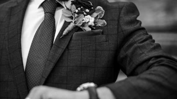 Which Type of Suit to Wear for a Summer  Wedding